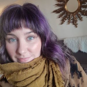 Meet your Posher, Medi